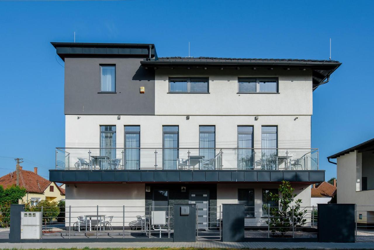 Theresa Vendégház Kiskunmajsa Exterior foto